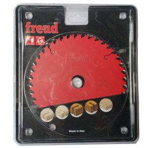 FREUD ใบเลื่อยวงเดือนตัดไม้ 7 นิ้ว 40 ฟัน รูกลาง 25.4 mm